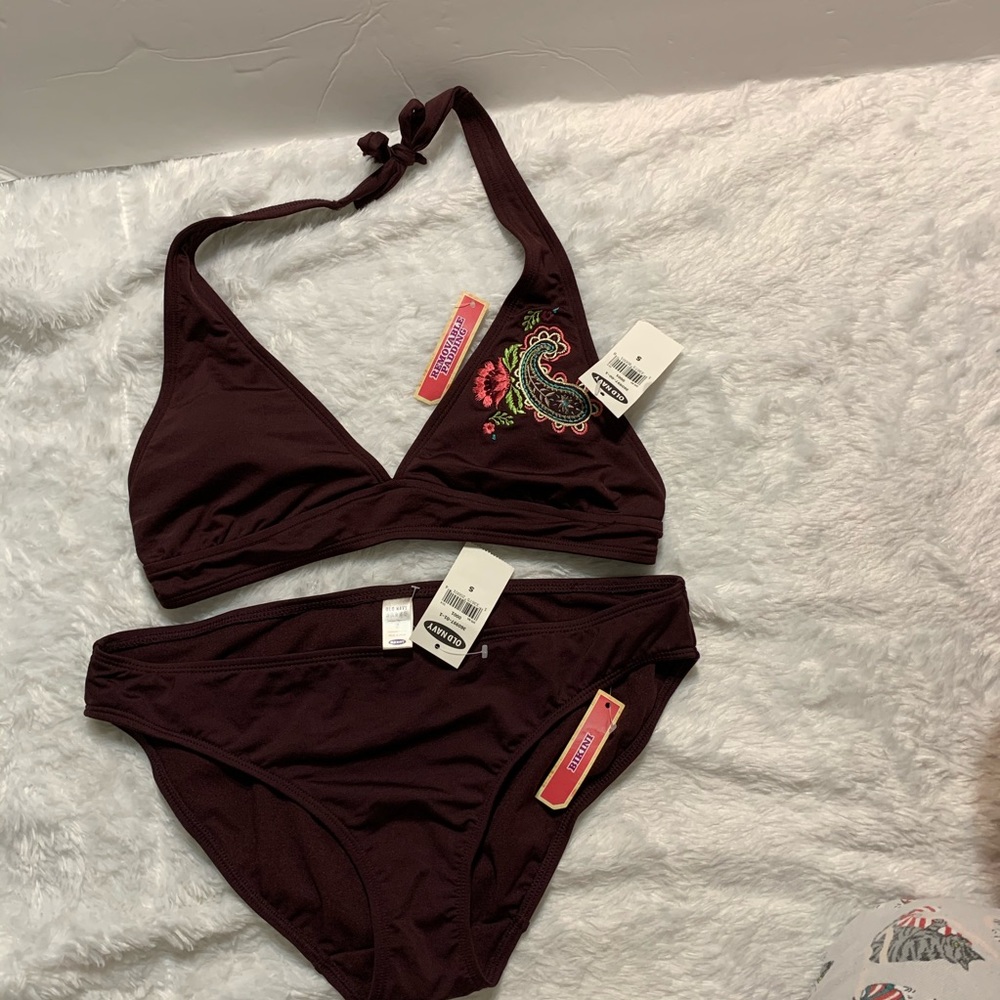 Old Navy burgundy embroidered 2 pieces bikini size S